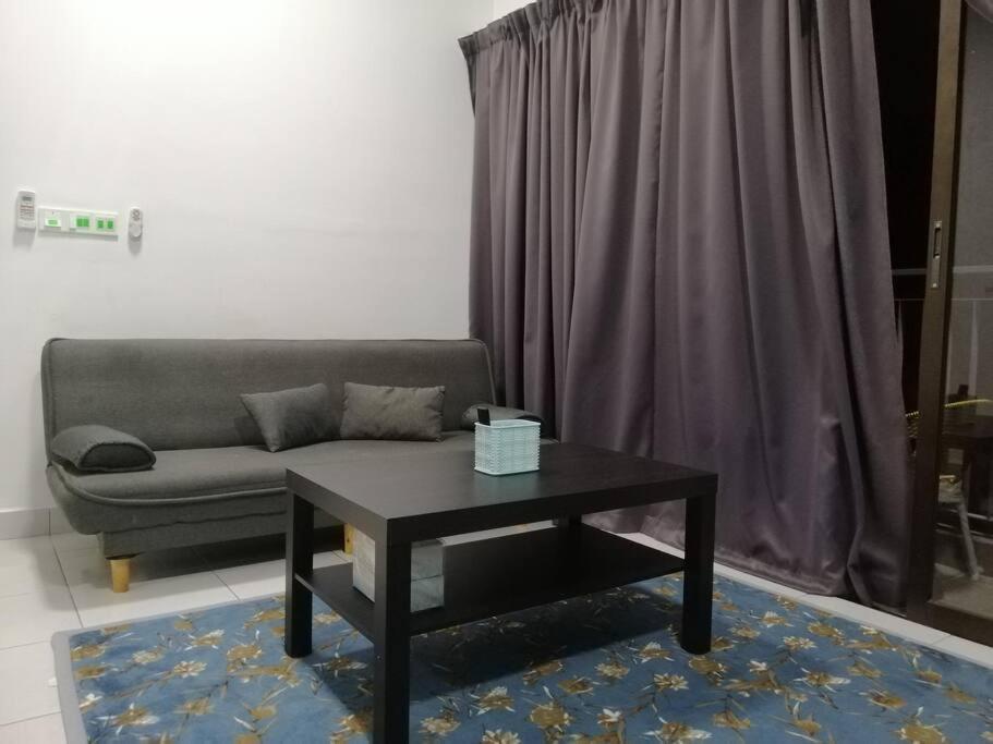 H&H Lovely Homestay In Nilai Exterior foto