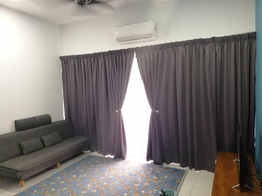 H&H Lovely Homestay In Nilai Exterior foto